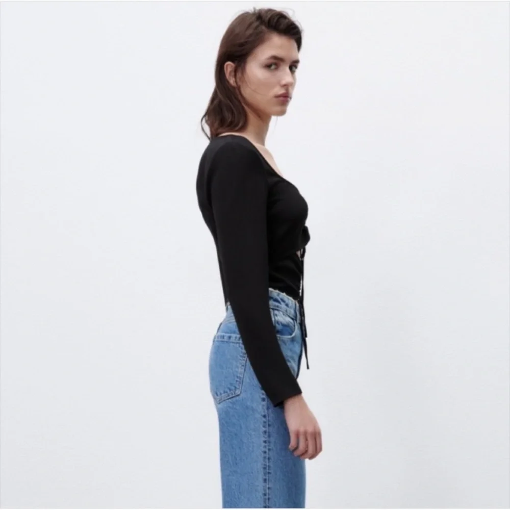 Zara Ruched Cut Out Long Sleeve Top in Black